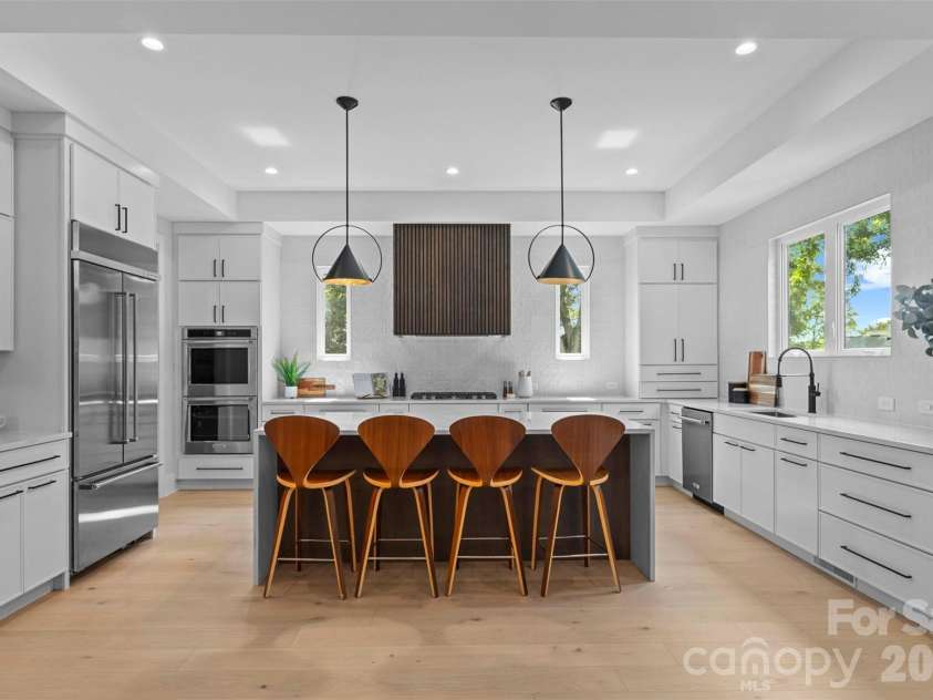 1613 Umstead Street, Charlotte, NC 28205.  MLS# CAR4305021, YatesRealty ID 20007. 
