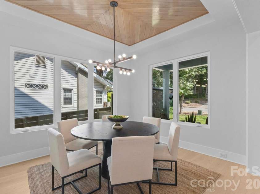 1613 Umstead Street, Charlotte, NC 28205.  MLS# CAR4305021, YatesRealty ID 20007. 