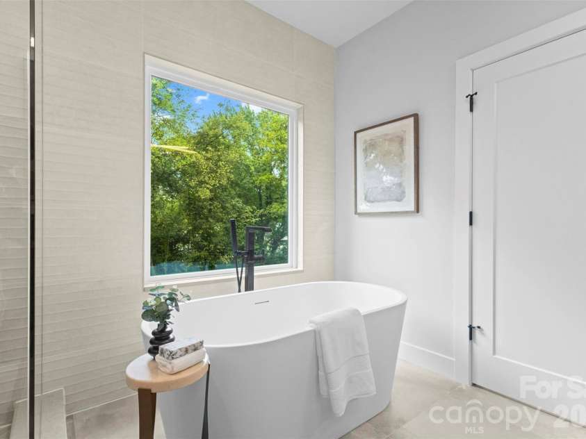 1613 Umstead Street, Charlotte, NC 28205.  MLS# CAR4305021, YatesRealty ID 20007. 