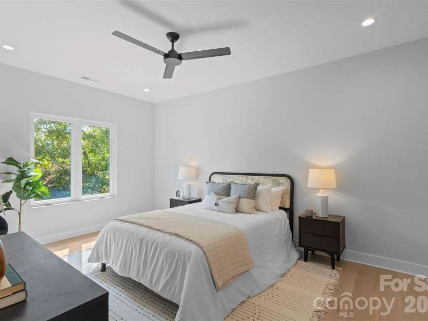 1613 Umstead Street, Charlotte, NC 28205.  MLS# CAR4305021, YatesRealty ID 20007. 