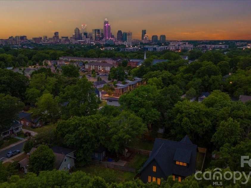 1613 Umstead Street, Charlotte, NC 28205.  MLS# CAR4305021, YatesRealty ID 20007. 