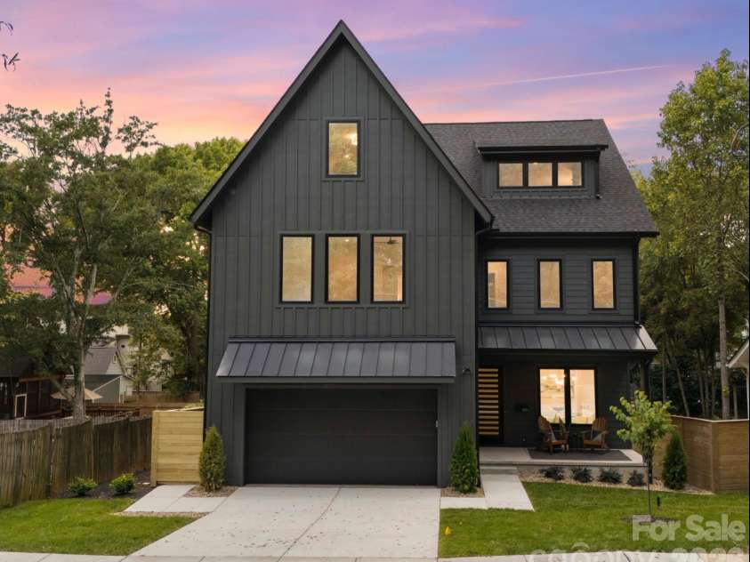 1613 Umstead Street, Charlotte, NC 28205.  MLS# CAR4305021, YatesRealty ID 20007. 
