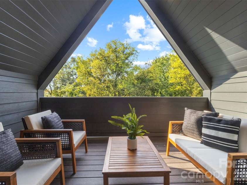 1613 Umstead Street, Charlotte, NC 28205.  MLS# CAR4305021, YatesRealty ID 20007. Third story terrace