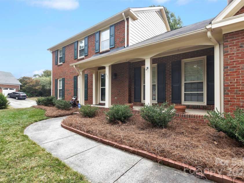 1401 Matthews Plantation Drive, Matthews, NC 28105.  MLS# CAR4306886, YatesRealty ID 20008. 