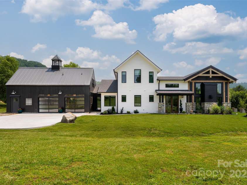 30 Greene Lane, Fletcher, NC 28732.  MLS# CAR4263828, YatesRealty ID 20008. 