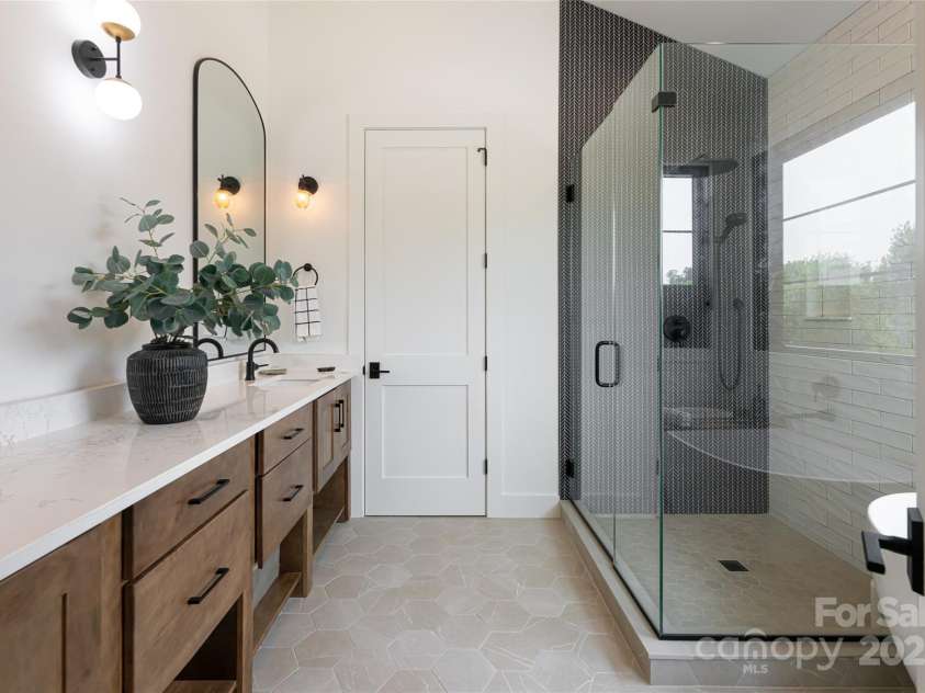 30 Greene Lane, Fletcher, NC 28732.  MLS# CAR4263828, YatesRealty ID 20008. 