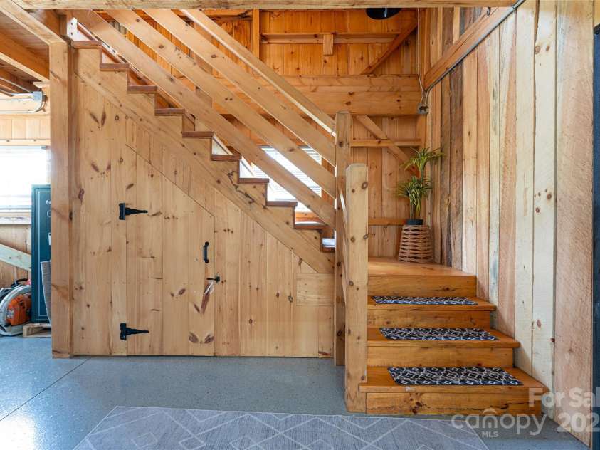 30 Greene Lane, Fletcher, NC 28732.  MLS# CAR4263828, YatesRealty ID 20008. 