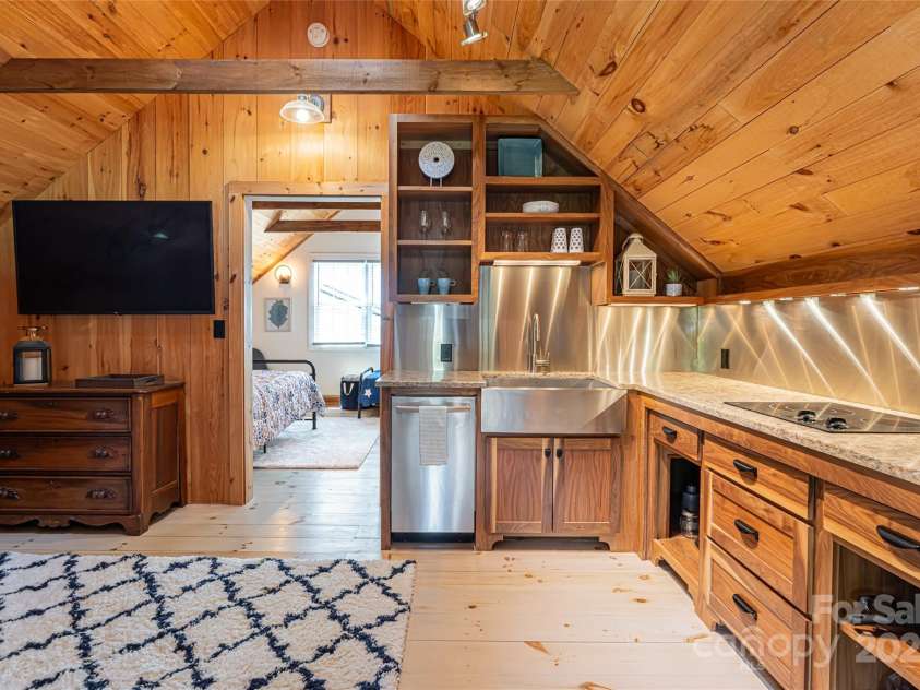 30 Greene Lane, Fletcher, NC 28732.  MLS# CAR4263828, YatesRealty ID 20008. 