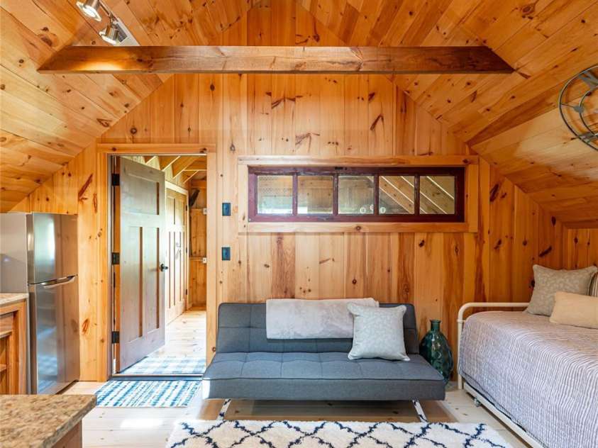 30 Greene Lane, Fletcher, NC 28732.  MLS# CAR4263828, YatesRealty ID 20008. 