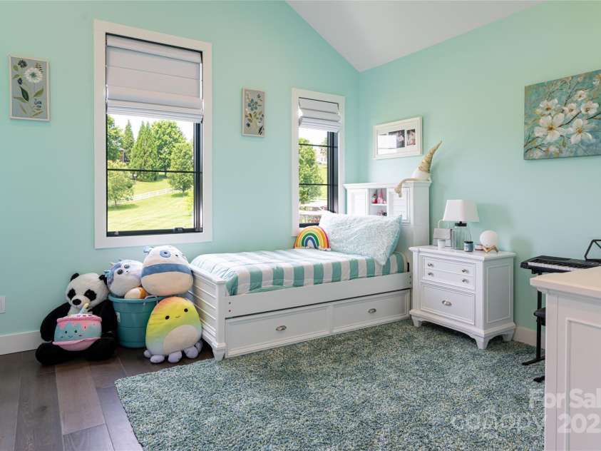 30 Greene Lane, Fletcher, NC 28732.  MLS# CAR4263828, YatesRealty ID 20008. 