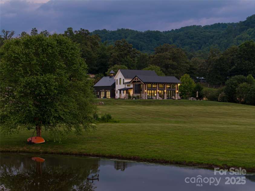 30 Greene Lane, Fletcher, NC 28732.  MLS# CAR4263828, YatesRealty ID 20008. 