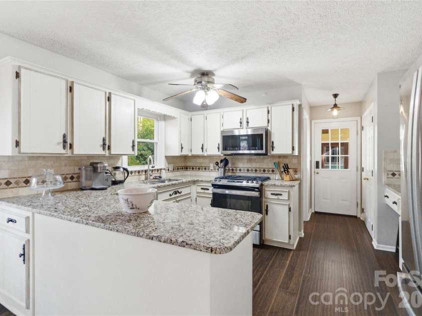 1210 Plum Branch Lane, Fort Mill, SC 29715.  MLS# CAR4304516, YatesRealty ID 20009. 
