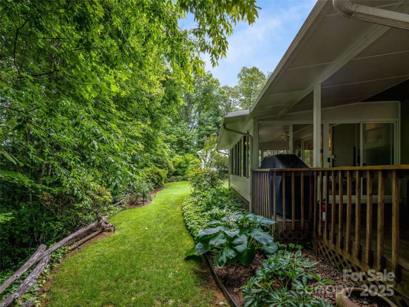 80 South Hill Drive, Brevard, NC 28712.  MLS# CAR4267667, YatesRealty ID 20009. Private back yard