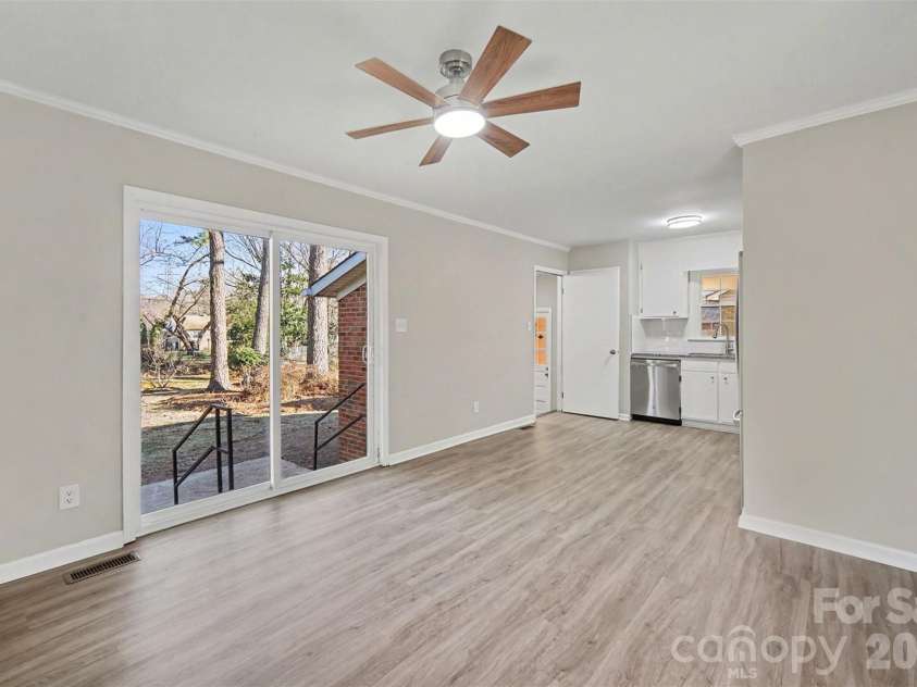1733 Pondella Drive, Charlotte, NC 28213.  MLS# CAR4337514, YatesRealty ID 2001. 