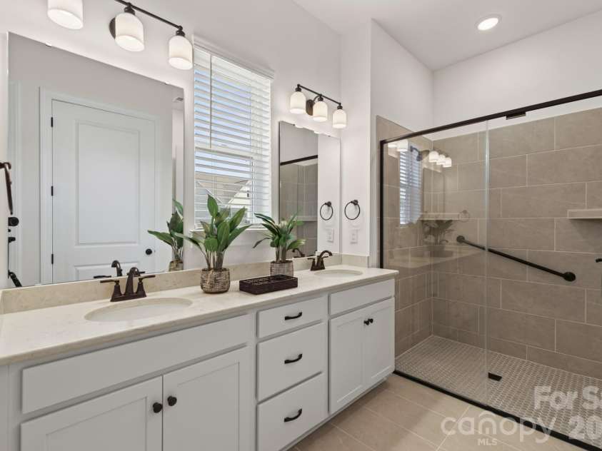 1002 Pastoral Place, Waxhaw, NC 28173.  MLS# CAR4400612, YatesRealty ID 20010. Primary Bathroom