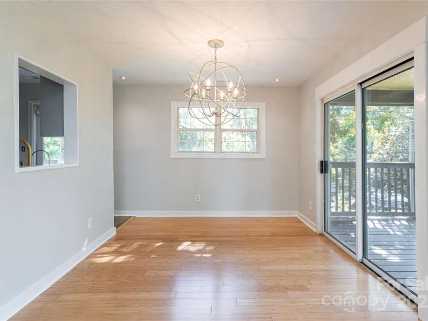 110 Annandale Avenue, Asheville, NC 28801.  MLS# CAR4265017, YatesRealty ID 20014. 