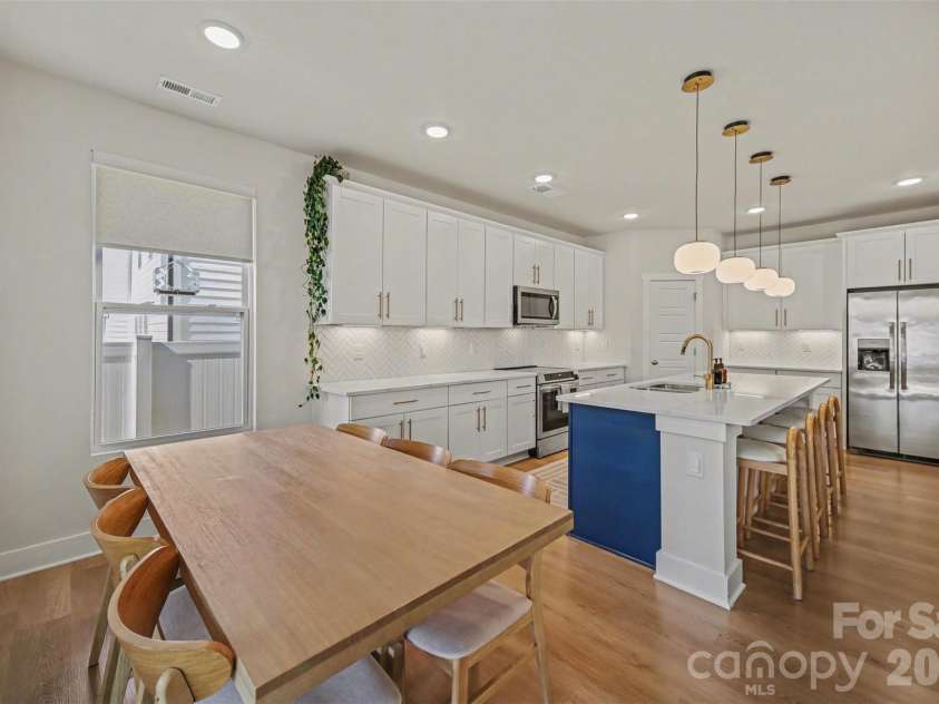 14107 Belmont Greene Drive, Charlotte, NC 28213.  MLS# CAR4358331, YatesRealty ID 20015. 