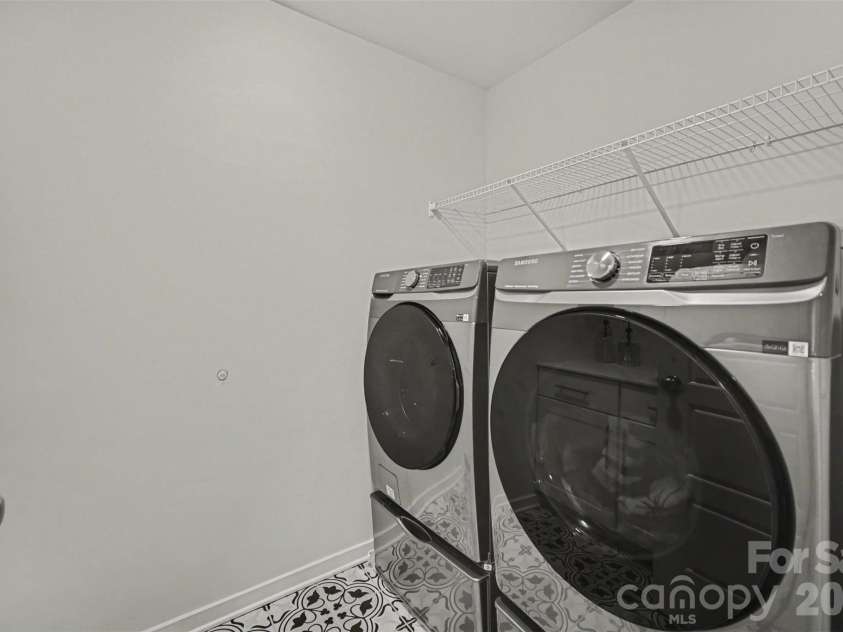 14107 Belmont Greene Drive, Charlotte, NC 28213.  MLS# CAR4358331, YatesRealty ID 20015. 