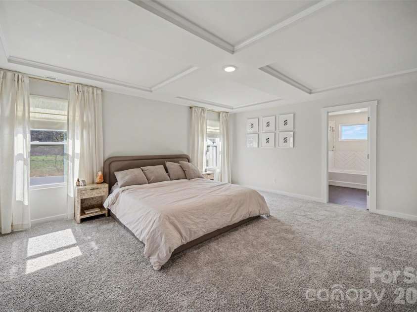 14107 Belmont Greene Drive, Charlotte, NC 28213.  MLS# CAR4358331, YatesRealty ID 20015. 