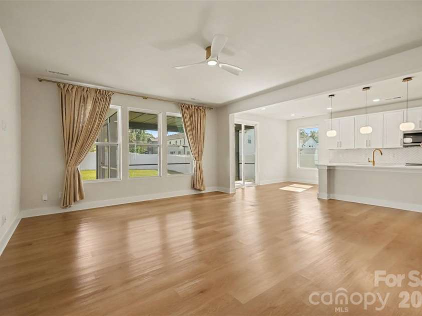 14107 Belmont Greene Drive, Charlotte, NC 28213.  MLS# CAR4430411, YatesRealty ID 20015. 