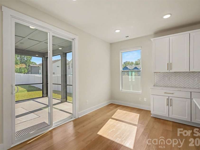 14107 Belmont Greene Drive, Charlotte, NC 28213.  MLS# CAR4430411, YatesRealty ID 20015. 