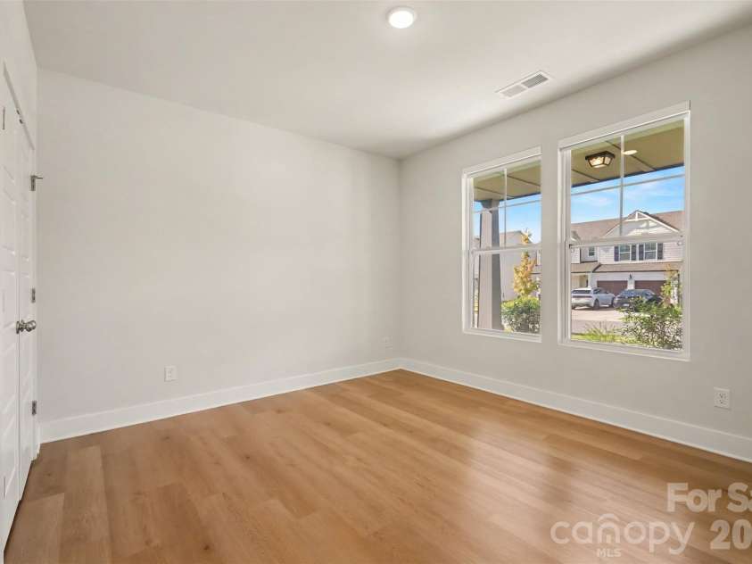 14107 Belmont Greene Drive, Charlotte, NC 28213.  MLS# CAR4430411, YatesRealty ID 20015. 
