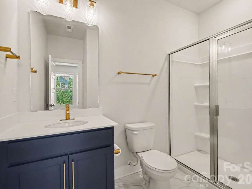 14107 Belmont Greene Drive, Charlotte, NC 28213.  MLS# CAR4430411, YatesRealty ID 20015. 