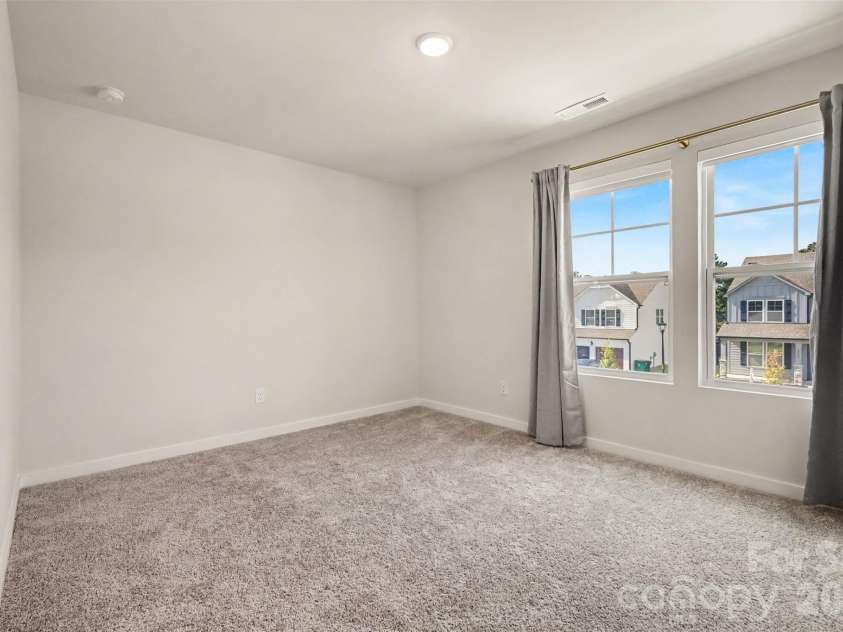 14107 Belmont Greene Drive, Charlotte, NC 28213.  MLS# CAR4430411, YatesRealty ID 20015. 
