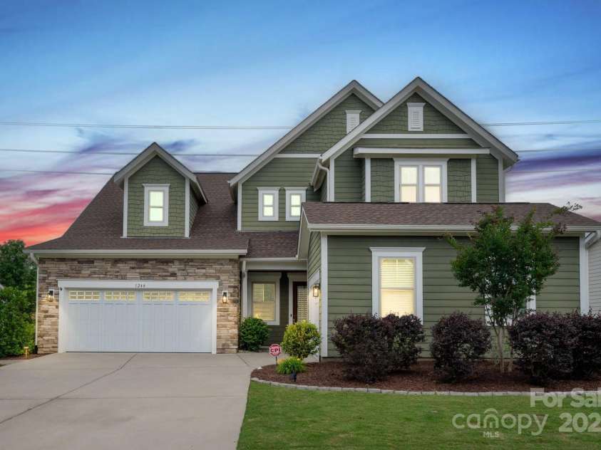 1244 Weir Court, Fort Mill, SC 29708.  MLS# CAR4264851, YatesRealty ID 20016. Twilight Serenity
