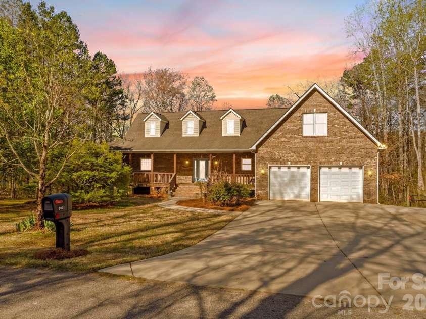 260 River Country Road, Salisbury, NC 28146.  MLS# CAR4363294, YatesRealty ID 20017. 