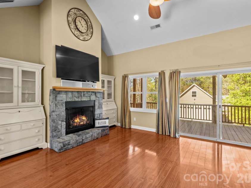 260 River Country Road, Salisbury, NC 28146.  MLS# CAR4363294, YatesRealty ID 20017. 