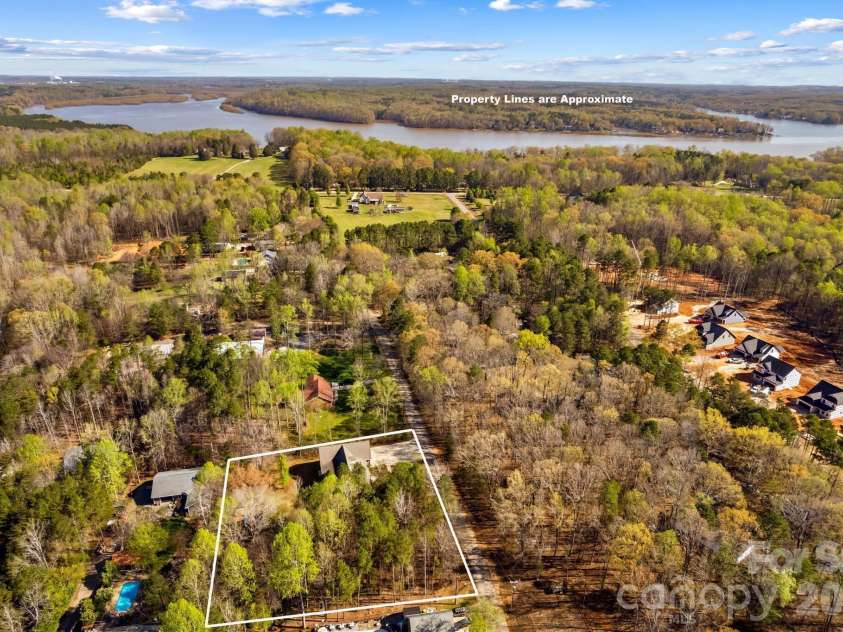 260 River Country Road, Salisbury, NC 28146.  MLS# CAR4363294, YatesRealty ID 20017. 