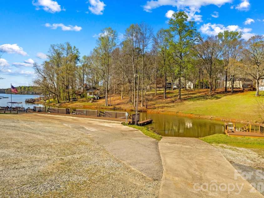 260 River Country Road, Salisbury, NC 28146.  MLS# CAR4363294, YatesRealty ID 20017. 