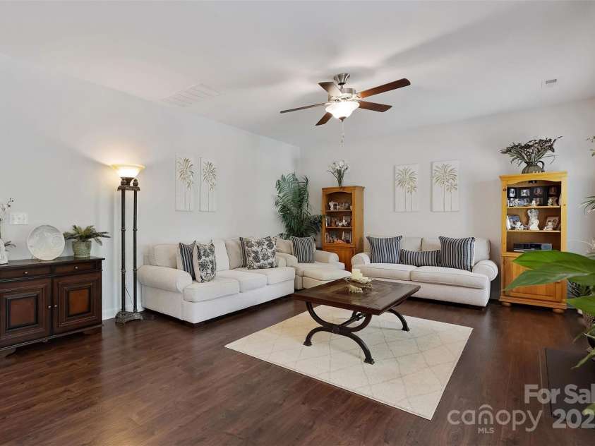 5384 Gatsby Circle, Rock Hill, SC 29732.  MLS# CAR4253777, YatesRealty ID 20018. 