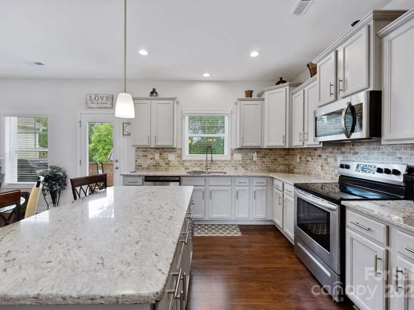 5384 Gatsby Circle, Rock Hill, SC 29732.  MLS# CAR4253777, YatesRealty ID 20018. 