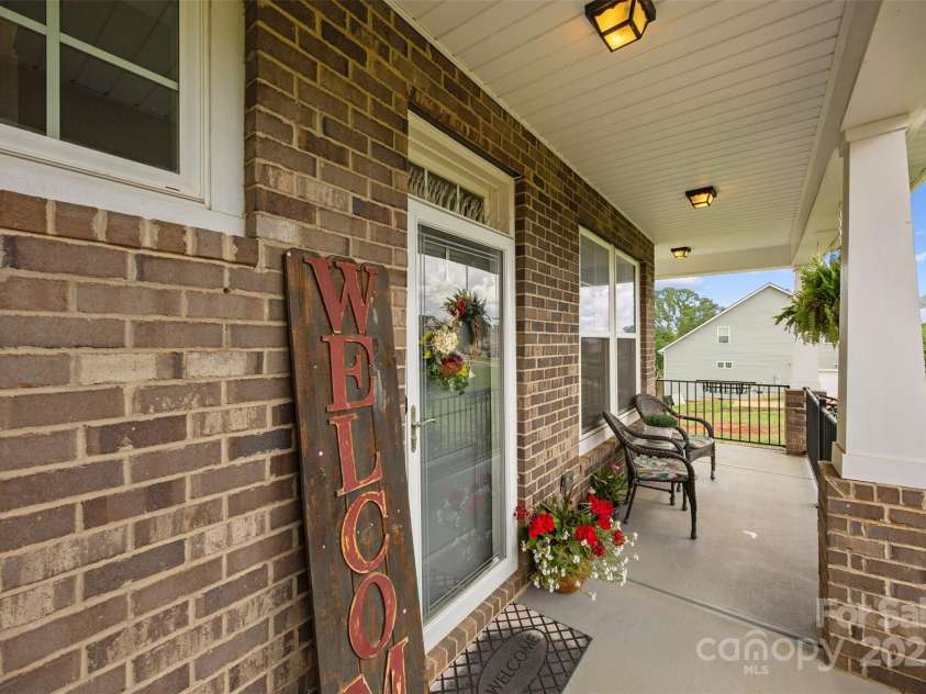 5384 Gatsby Circle, Rock Hill, SC 29732.  MLS# CAR4253777, YatesRealty ID 20018. 