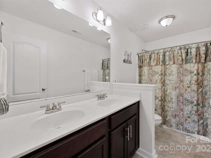 5384 Gatsby Circle, Rock Hill, SC 29732.  MLS# CAR4253777, YatesRealty ID 20018. 