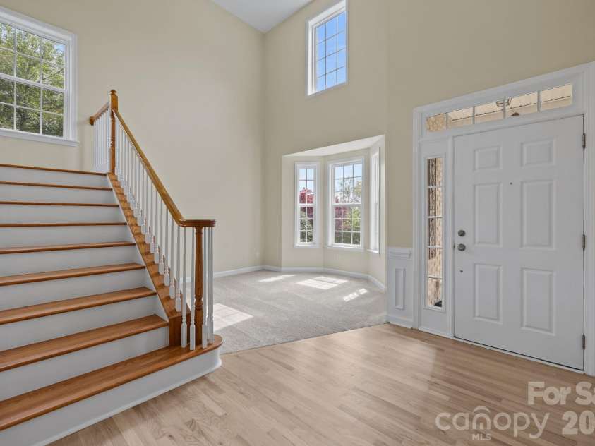 8108 Acacia Court, Waxhaw, NC 28173.  MLS# CAR4341327, YatesRealty ID 20018. Foyer8108 Acacia CourtWaxhaw, NC 28173Providence Grove