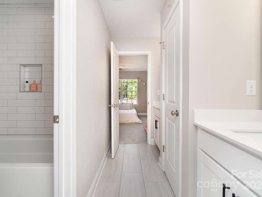 6814 Forney Hill Road, Denver, NC 28037.  MLS# CAR4255011, YatesRealty ID 2002. Jack & Jill Bathroom