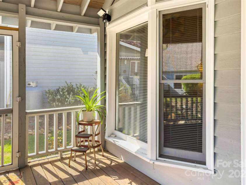 2 Llama Vista Court, Black Mountain, NC 28711.  MLS# CAR4239859, YatesRealty ID 20020. 