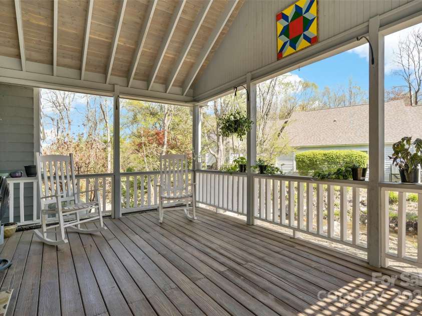 2 Llama Vista Court, Black Mountain, NC 28711.  MLS# CAR4239859, YatesRealty ID 20020. 