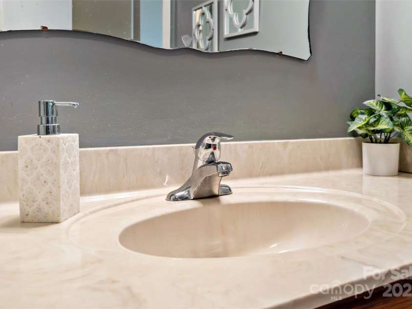 2 Llama Vista Court, Black Mountain, NC 28711.  MLS# CAR4239859, YatesRealty ID 20020. 