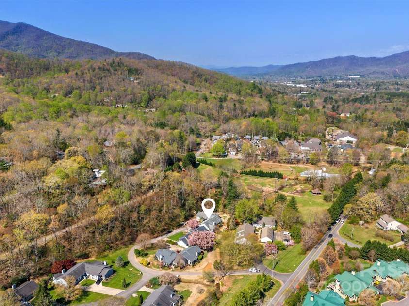2 Llama Vista Court, Black Mountain, NC 28711.  MLS# CAR4239859, YatesRealty ID 20020. 