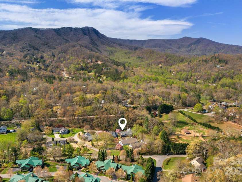 2 Llama Vista Court, Black Mountain, NC 28711.  MLS# CAR4239859, YatesRealty ID 20020. 