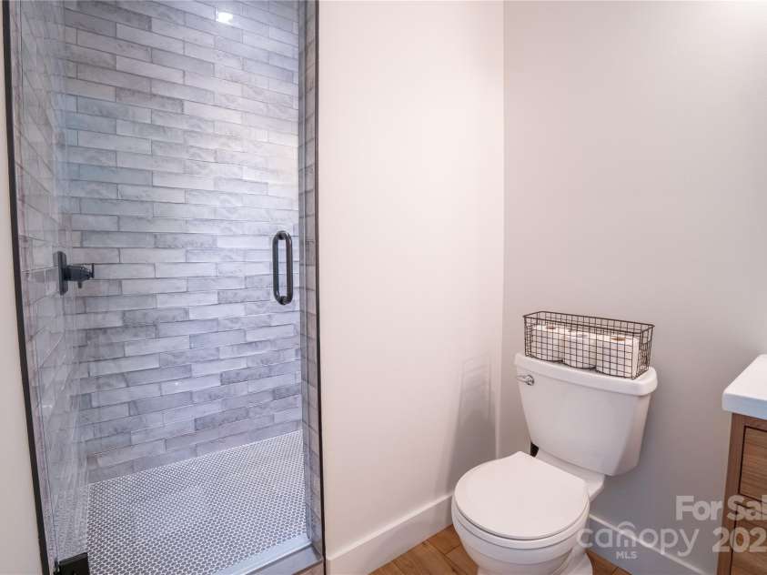 13 Cambridge Drive, Candler, NC 28715.  MLS# CAR4249606, YatesRealty ID 20021. Bathroom 3 on upper level