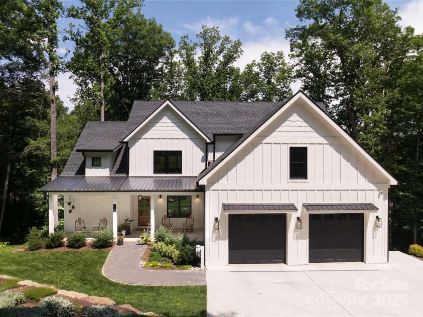 13 Cambridge Drive, Candler, NC 28715.  MLS# CAR4249606, YatesRealty ID 20021. Extraordinary custom-built modern farmhouse
