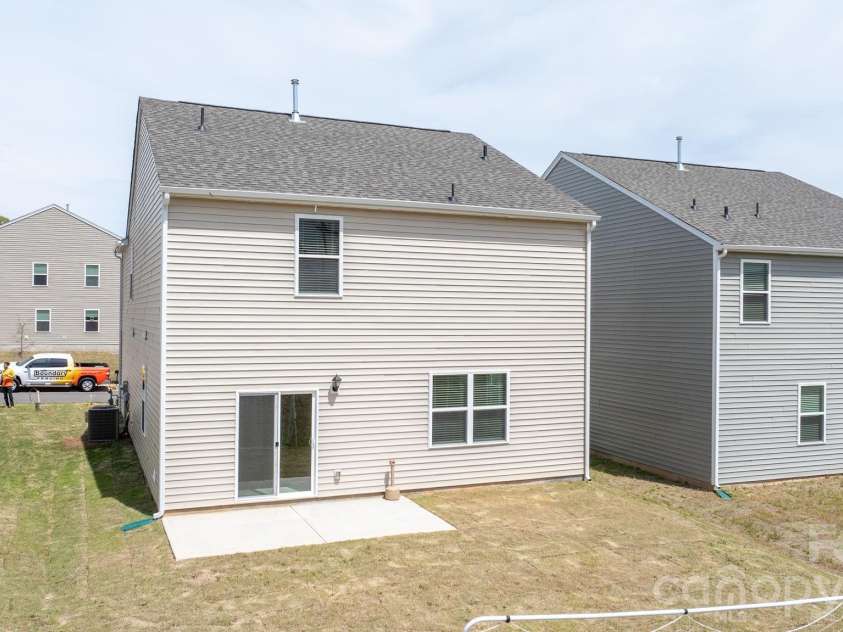 534 13th Avenue Drive, Hickory, NC 28601.  MLS# CAR4368370, YatesRealty ID 20021. 