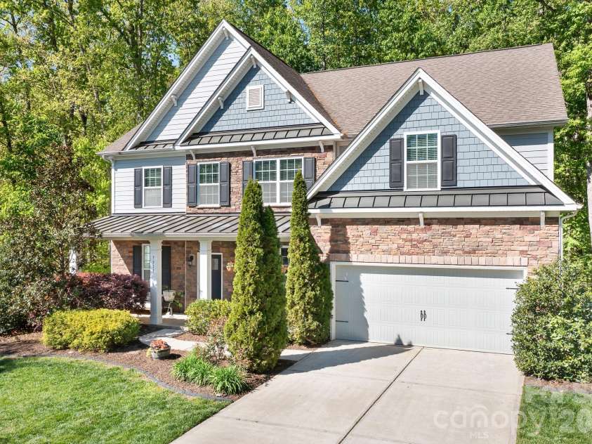 7311 Snowbird Court, Mint Hill, NC 28227.  MLS# CAR4346997, YatesRealty ID 20022. 