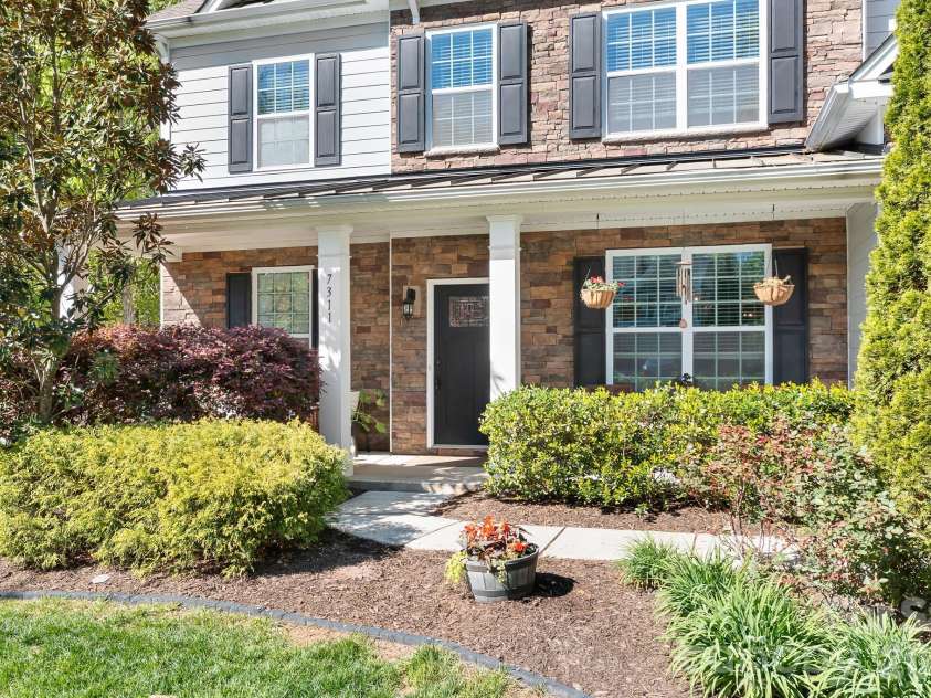 7311 Snowbird Court, Mint Hill, NC 28227.  MLS# CAR4346997, YatesRealty ID 20022. 