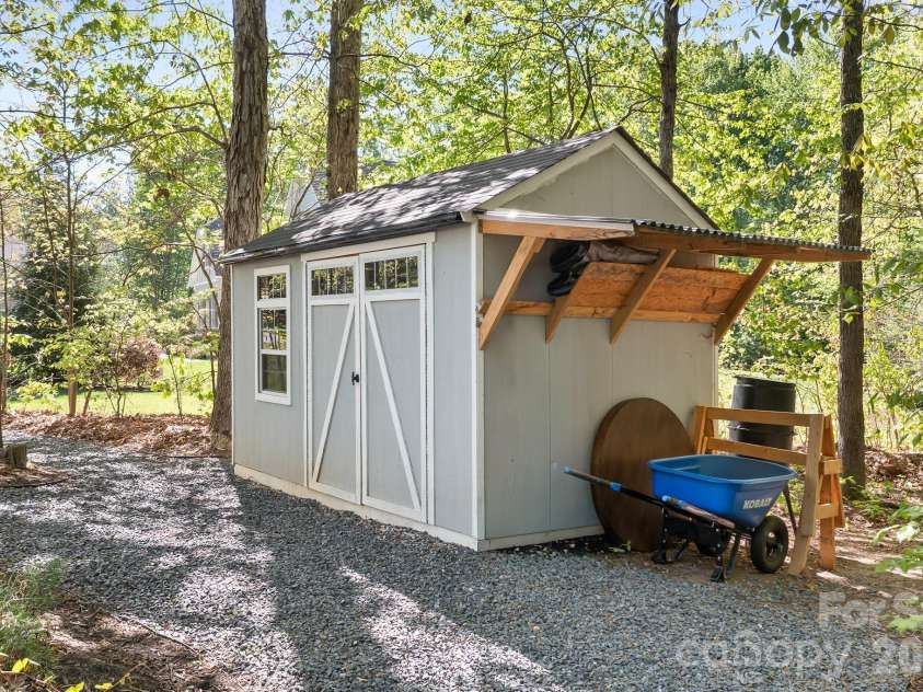 7311 Snowbird Court, Mint Hill, NC 28227.  MLS# CAR4346997, YatesRealty ID 20022. 